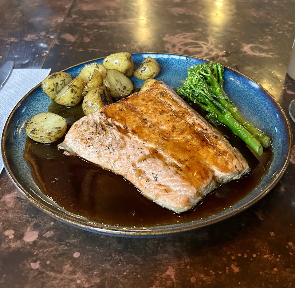 Old Harbour House | Food, Drinks & Tours