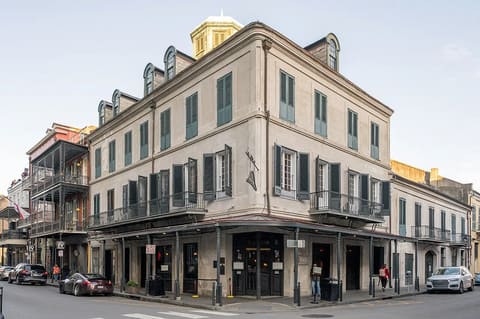 Napoleon House